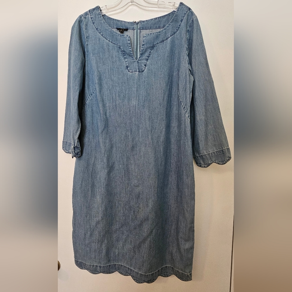 Talbots Dress Scallop Trim Denim Jean Knee Length Round Neck Size 8